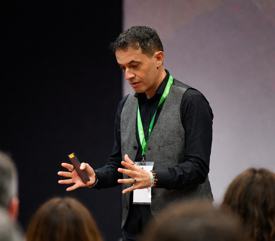 Luis Garcia Palestra